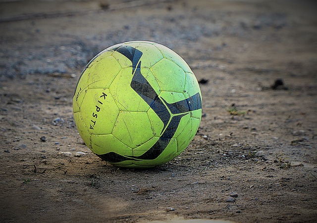 持对裁判行 持对裁判行